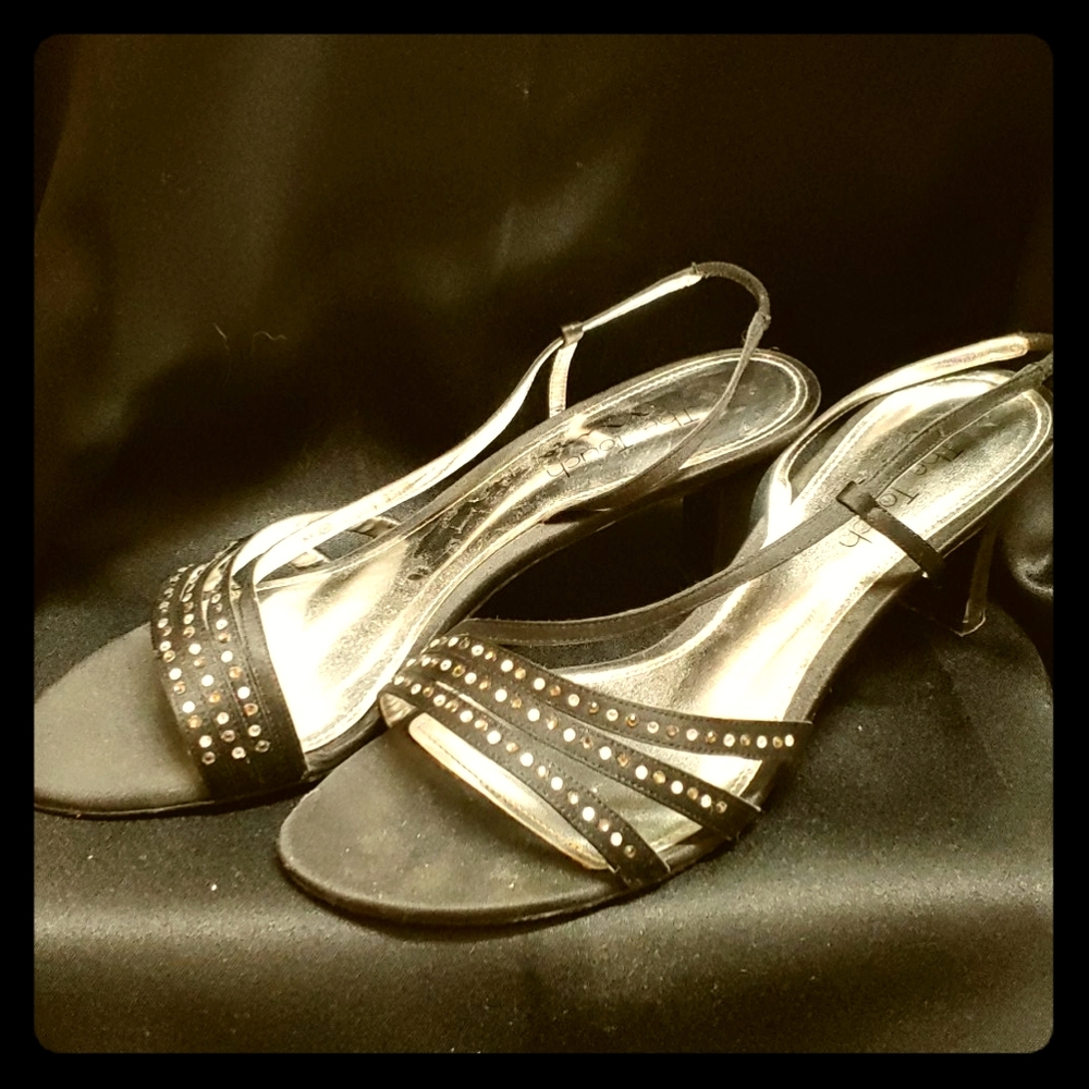Dress shoes
